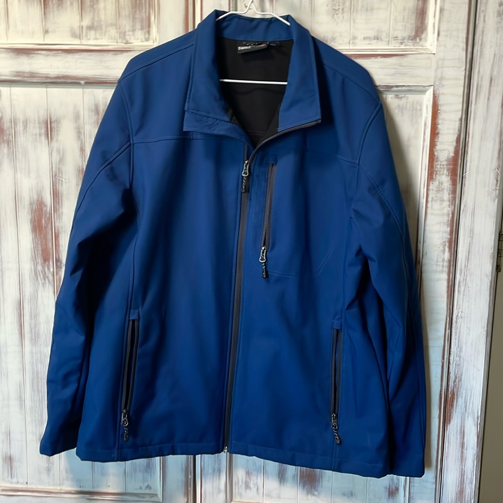 Swiss Tech Water Resistant Windbreaker